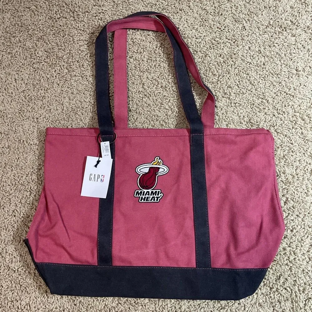NBA Miami Heat Logo large Tote Bag GAP black/red Canvas 21x11.5x10 NWT $58